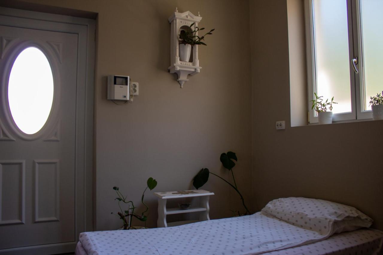 Yox Apartment 1 Орадеа Екстериор снимка